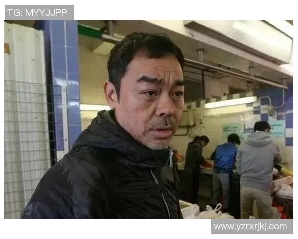 昔日足球明星沦落街头生活引发社会关注与反思